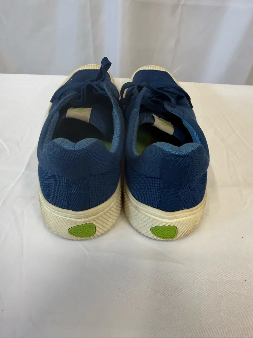 Cariuma Men’s 10 Ibi low mineral blue knot sneaker no size listed sustainable